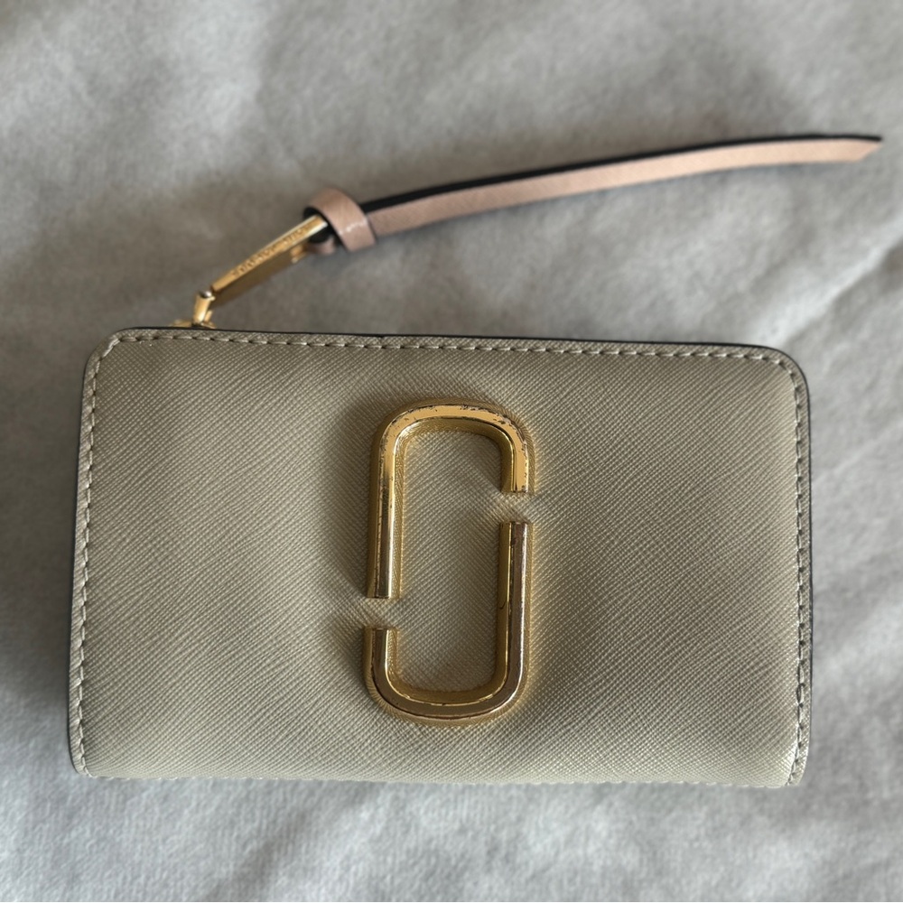 MARC JACOBS Snapshot Saffiano Leather Compact Wallet